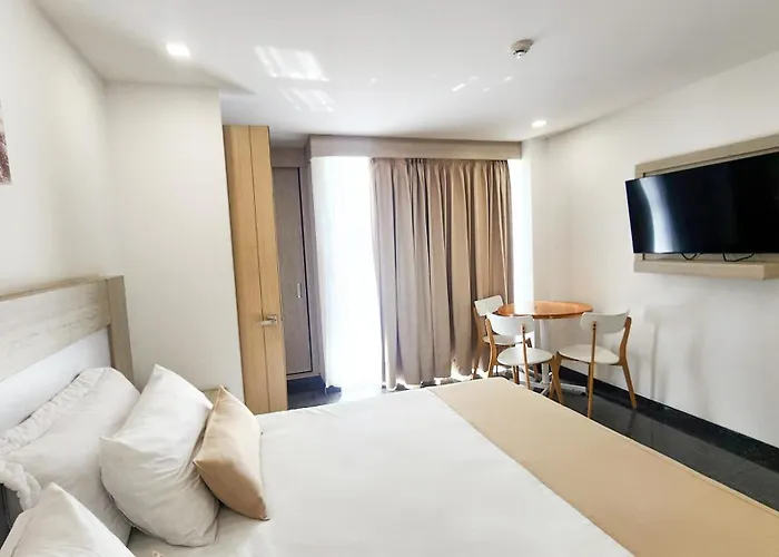 Hotel Be Suites Cali