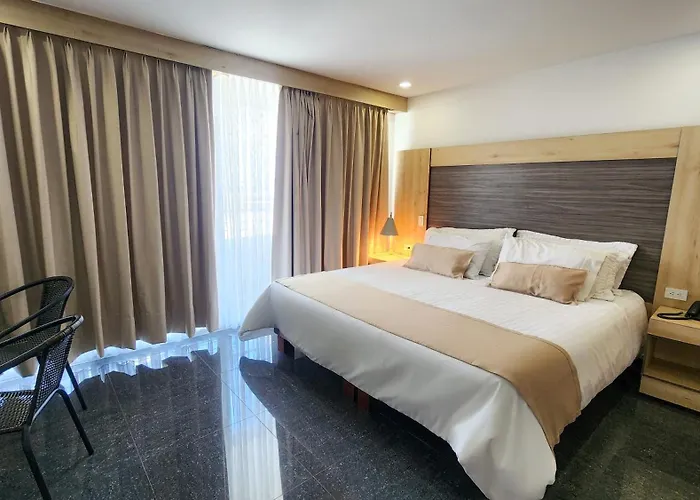Hotel Be Suites Cali